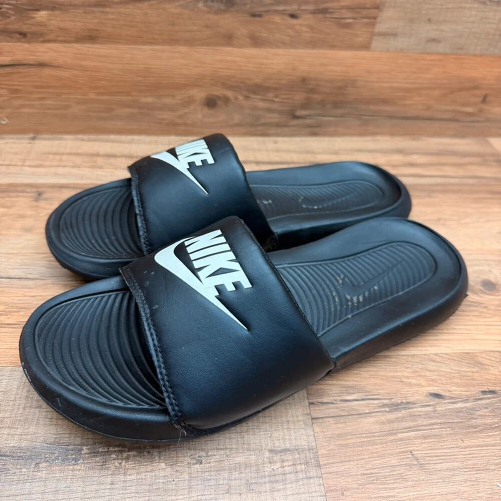 Nike Victori One Slides Black White Swoosh Slip On Sandals men size 8